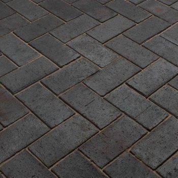 Product: Blue Dragfaced Chamfered Baggeridge 62mm Range Paving